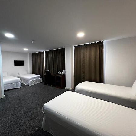 Ox Hotel Manchester Swinton  Buitenkant foto